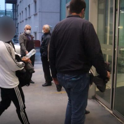 wannabetaller-pre-surgery-lon-tibia-welcoming-entering-hospital
