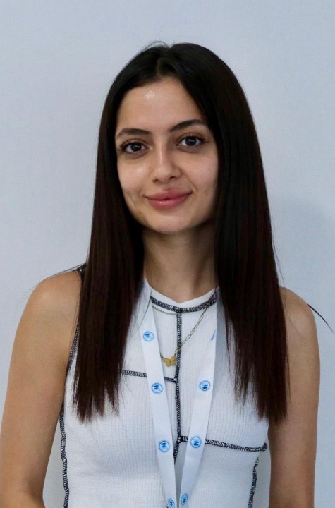 Zeynep Göl Sosyal Medya Uzmanı